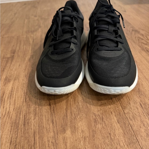 Lululemon Strongfeel Training Shoe in Black/Graphite Grey/White - Picture 4 of 9